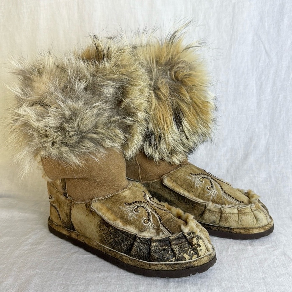 RARE Kippys Suede Leather Coyote Fur Boots Embroidered Swarovski Size 10
